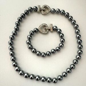 Bloomingdale’s Hematite Pearl Jewelry Set – Necklace & Bracelet
